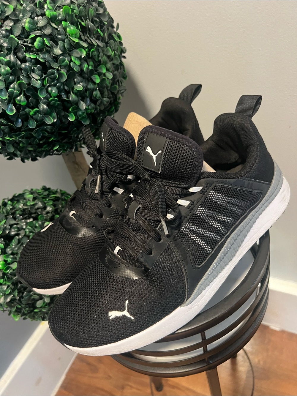 Puma Black and White Mesh Running Shoes size 9.5